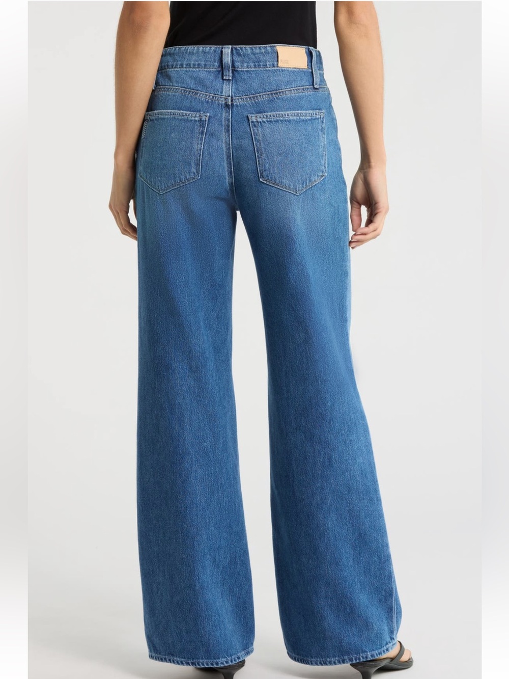 NWT Paige Zoey 31” Wide Leg Denim Jeans with Drawstring Waist - Picture 2 of 11